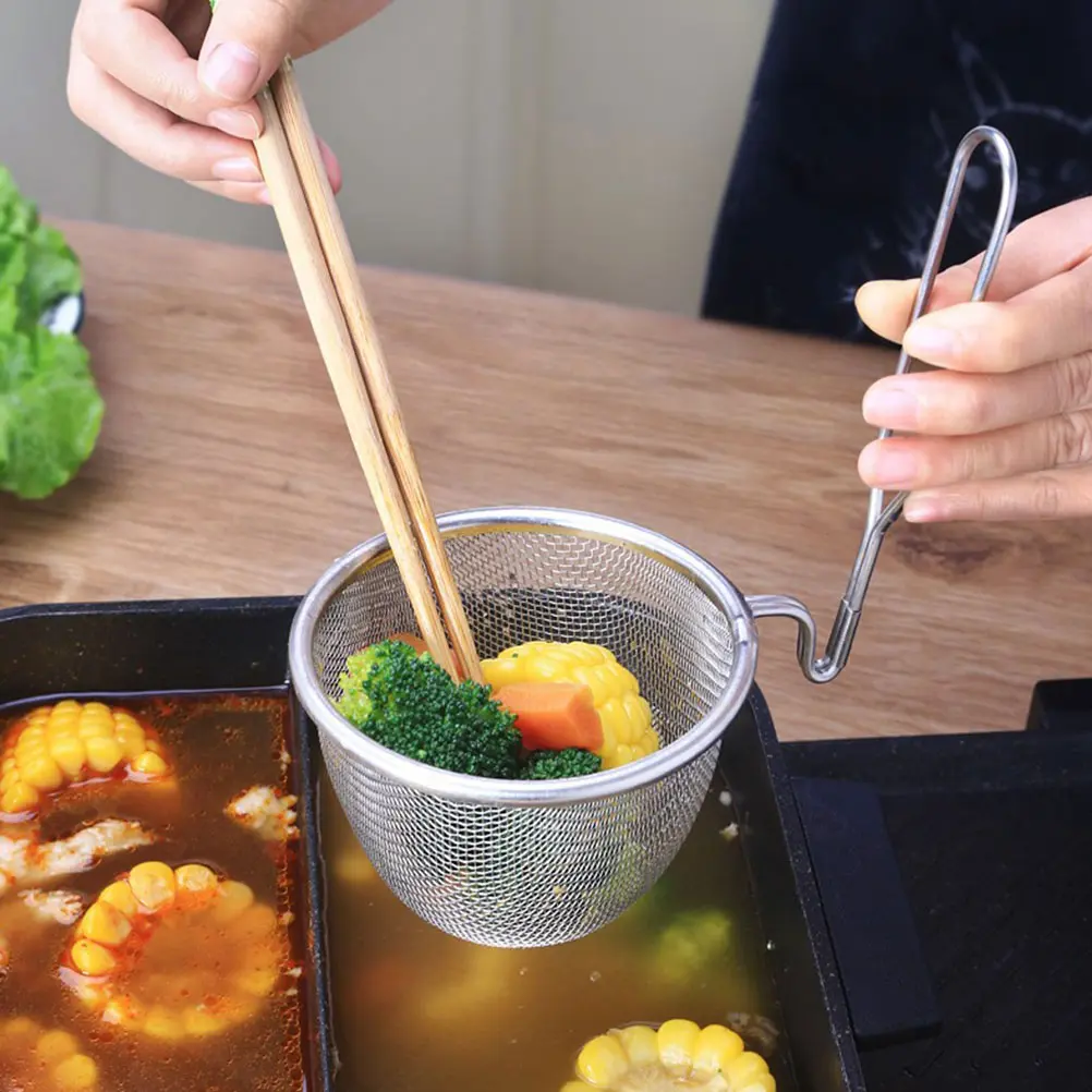 1pc Stainless Steel Colander Mesh Strainer Grease Filter Spoon Frying Noodles Hot Pot Cookware Kitchen Rustproof Heat
