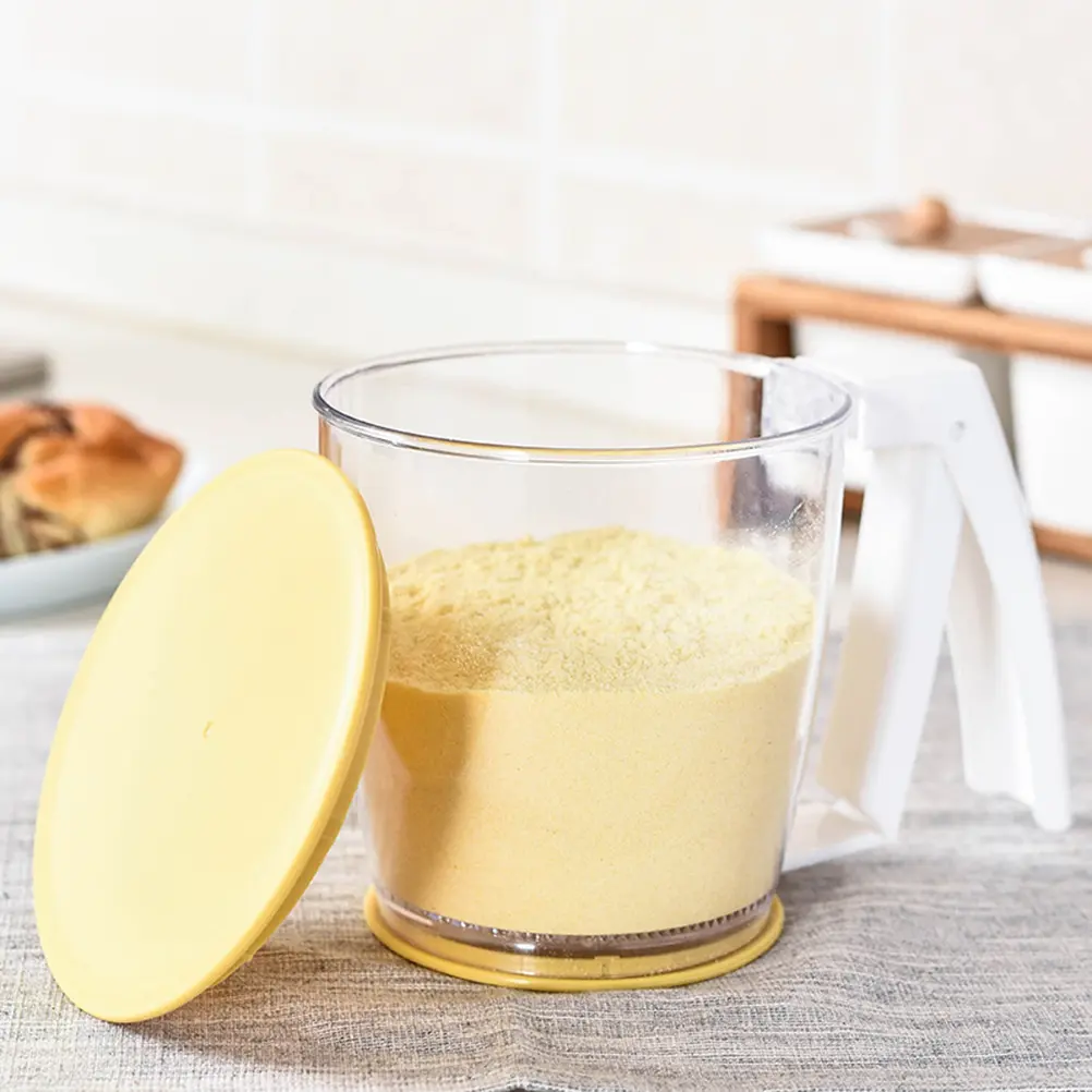 Press Type Flour Sifter Strainer Kitchen Tool Fine Mesh Design Yellow Color Baking Sugar Cocoa Powder H held Shaker Storage Lid