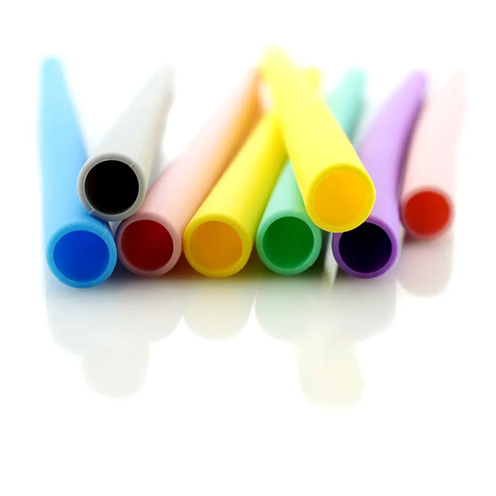 Silicone Reusable Beverage Straws 2 Sets Foldable Drinking Straw Light Grey Portable Travel Case for Home Party Use