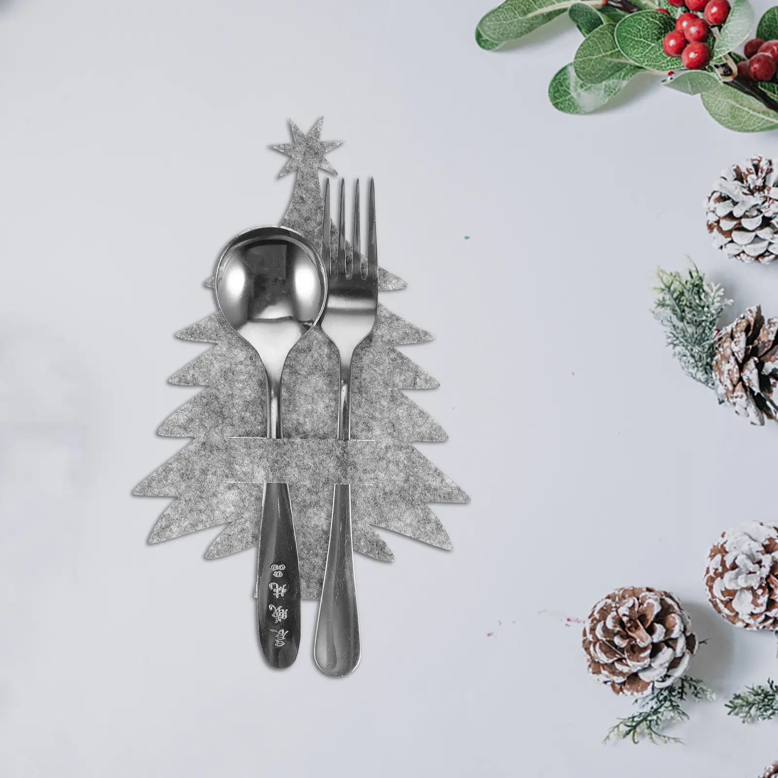 8pcs Cutlery Holder Set Christmas Tree Silverware Bag for Party Holiday Tableware Felt Fork Spoon Bottle Storage Bag