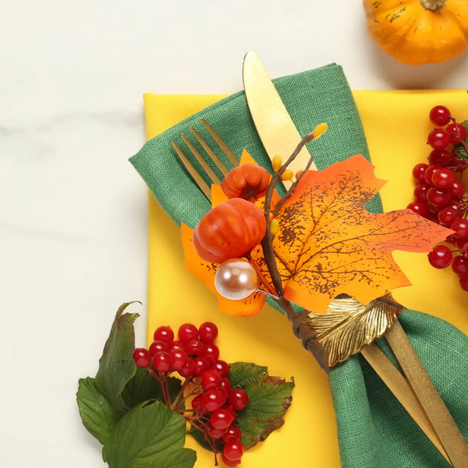 2pcs Napkin Rings Maple Leaf Eucalyptus Berry Pumpkin Fall Thanksgiving Decorative Table Adornment Serviette Holder Kitchen Bar