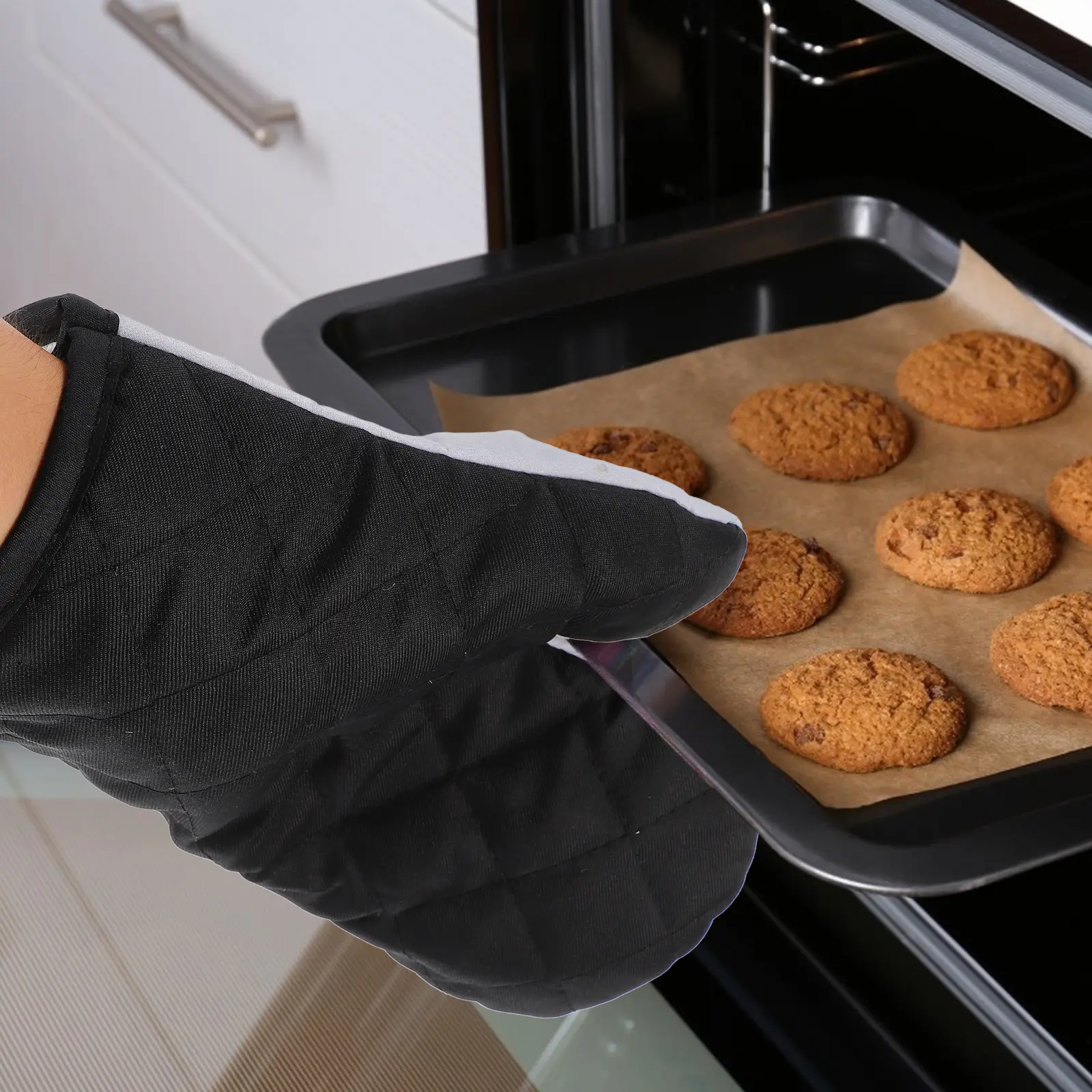 2 Pcs Heat Insulation Gloves Oven Mitts Kitchen Resistant Microwave Halloween Pattern Baking Set Protect Wrist Burns Non