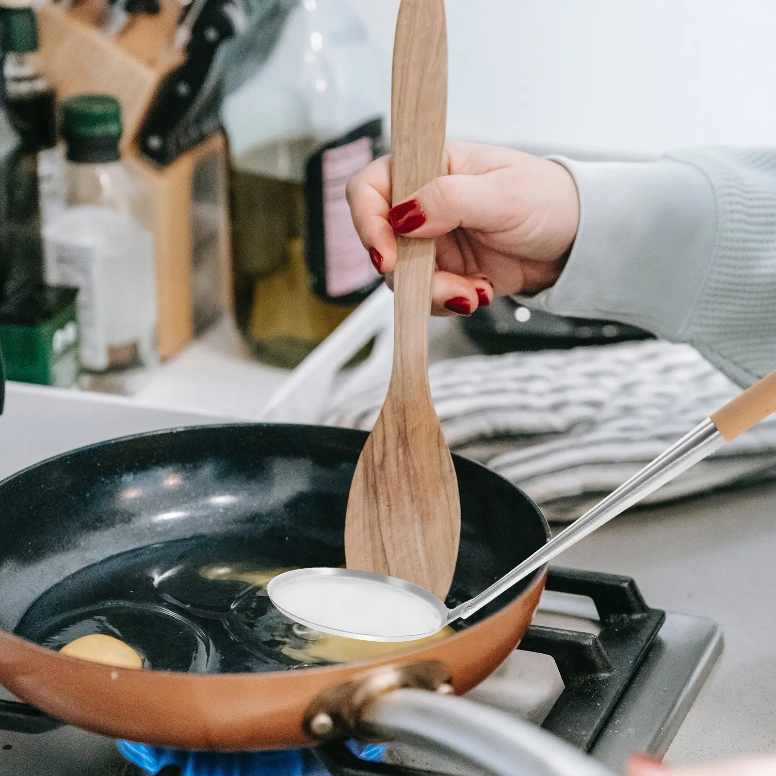 Oil Cake Mold Nonstick Frying Spoon Kitchen Snack Tool Stainless Steel Wood Handle Cooking Accessories Practical Home