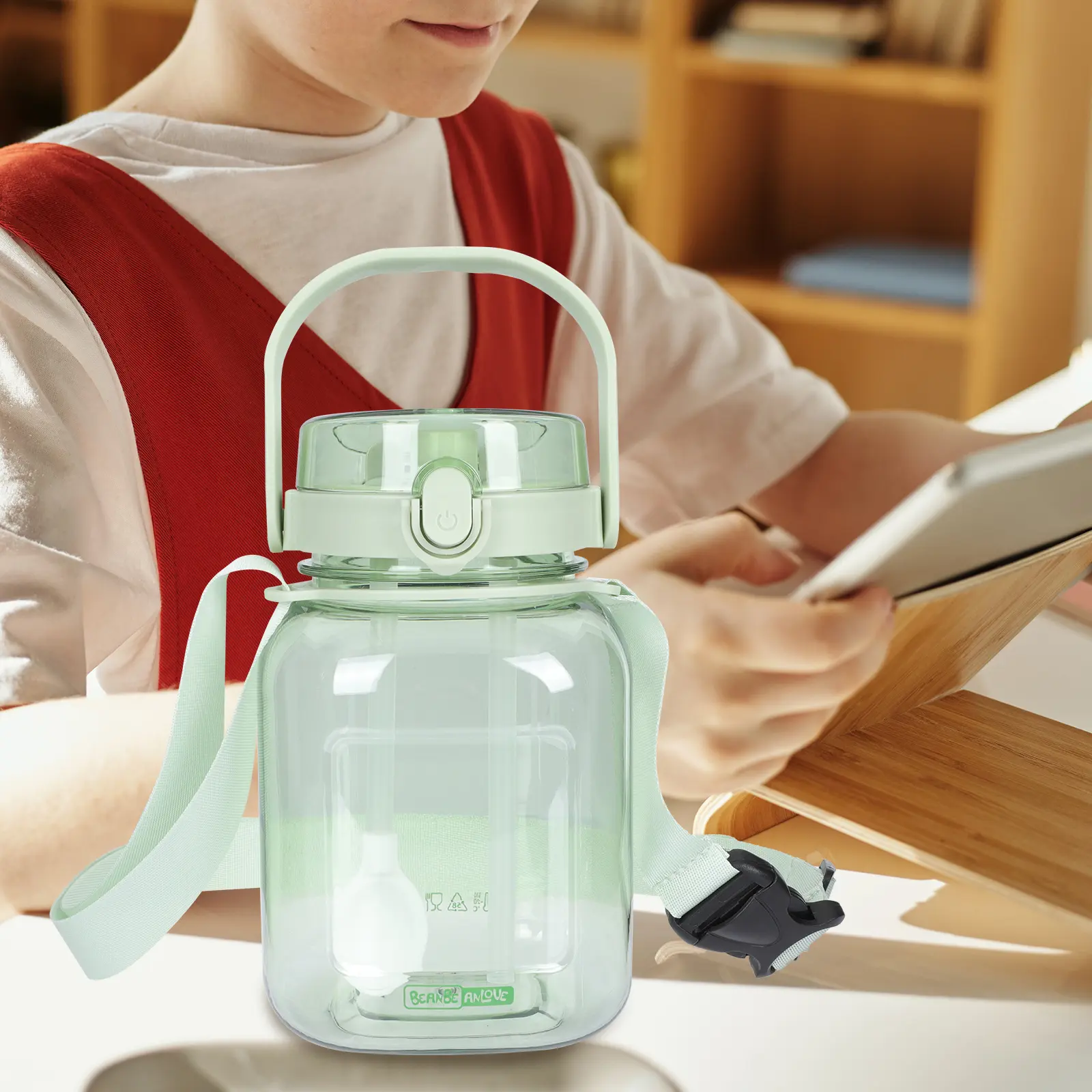 Large Pudding Water Cup Bottle Portable Outdoor Sports PC Material Reusable Sealed Juices Container Large Capacity Gym Practice