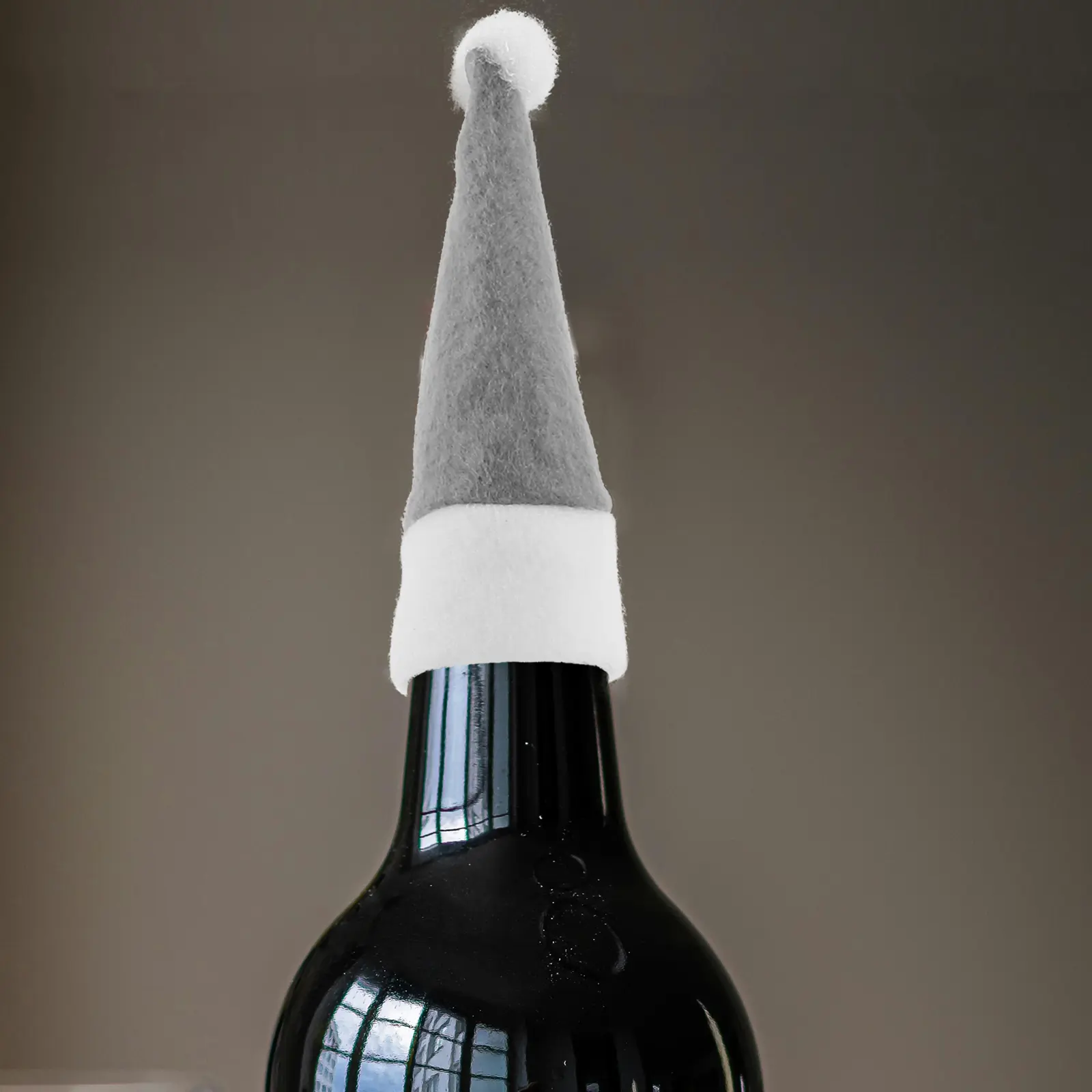 24Pcs Christmas Bottle Hat Tableware Covers Creative Cutter Fork Holders Storage Bags for Holiday Parties