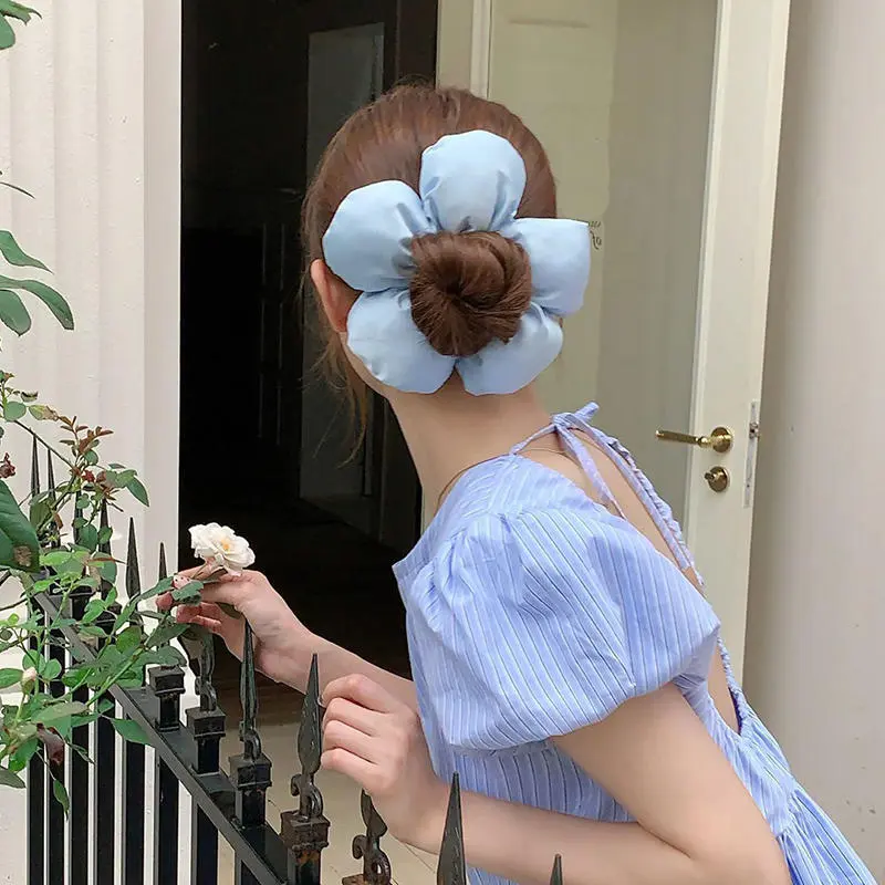 Elegant And Cute Sponge Flower Headband With Oversized  Intestine Loop And High-end Feel  Fashion  for Women Girls