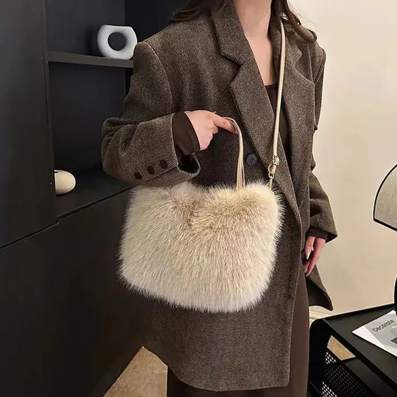 2024 New Faux Fur Tote Bag Women's Bucket Plush Luxury Design Ladies Handbags Soft Winter Crossbody Shoulder Bags