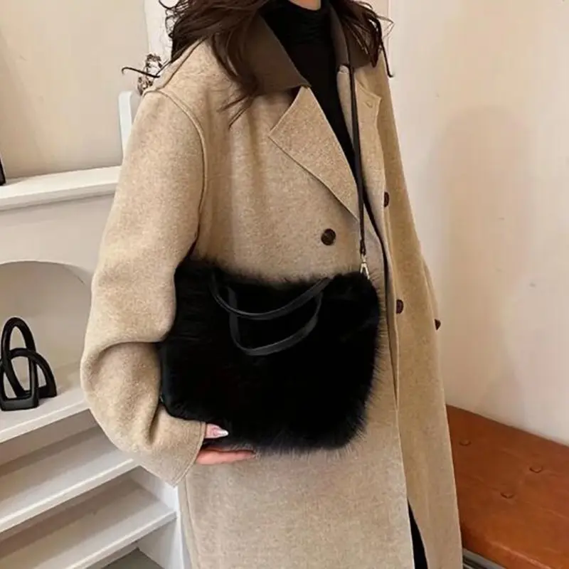 2024 New Faux Fur Tote Bag Women's Bucket Plush Luxury Design Ladies Handbags Soft Winter Crossbody Shoulder Bags