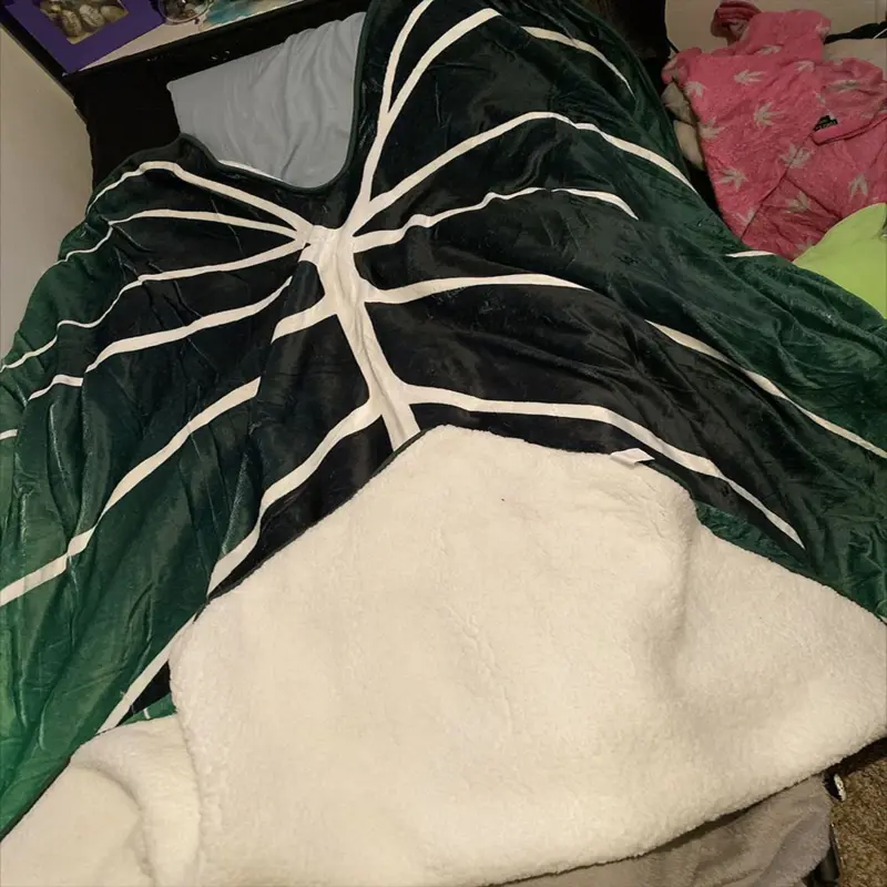 Large Leaf Blanket Soft Leaves Flannel  Leaf Blankets For Beds Sofa Cozy Beach Blanket Funny Birthday Gift Manta New