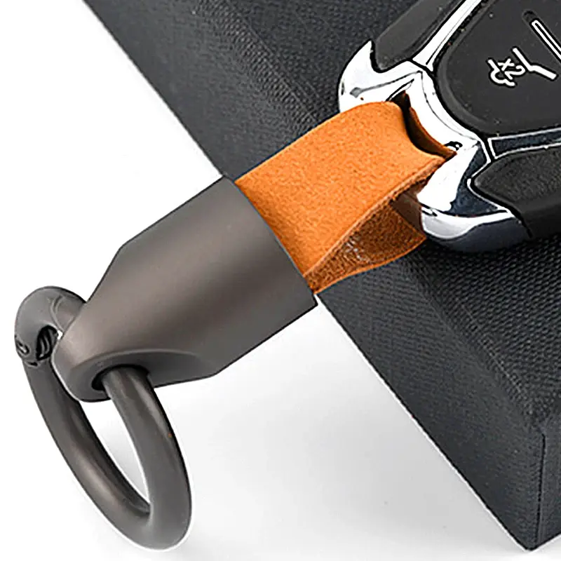 New Cowhide Leather Keychains for Women Men Waist Belt Buckle Carabiner Car Pendant Key Chains Rings Keyring Bag Gifts