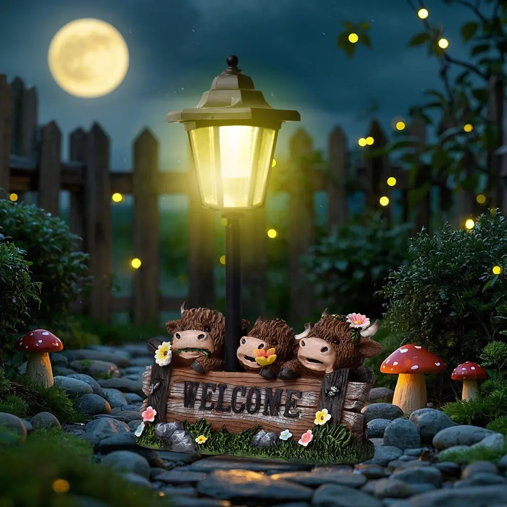 Highland Cow Figurine Solar Lights Solar Lamp for Yard Patio Lawn Outdoor Garden Decor Unique Gifts for Women Mom Grandma