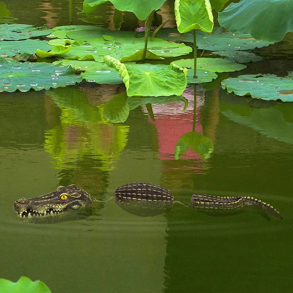 33 Inch Resin Fake Alligator Simulated Floating Fake Alligator Pool Float Statue for Ponds Pools Garden Decor & Bird Deterrent
