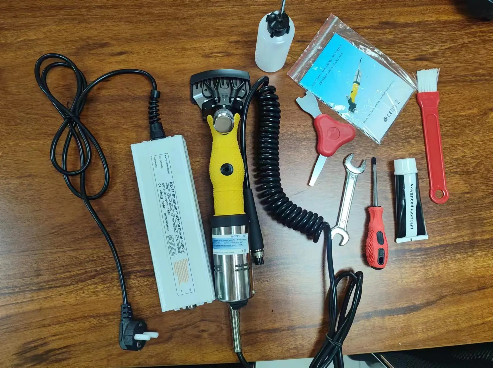 High Quality Portable Yellow Sheep Wool Clipper Sheep Wool Shearing Machines Cutter Wool Scissor for Sheep Farm