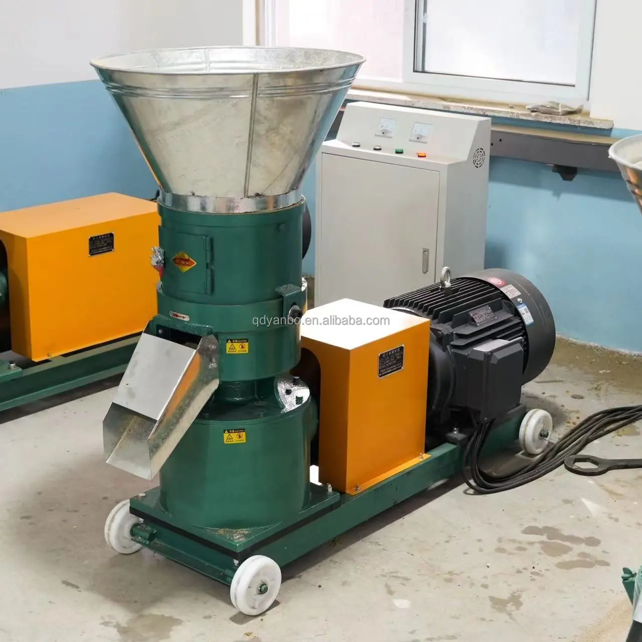 Good Feedback Cattle Feed Making Processing Poultry Feed Pelletizer Mini Feed Pellet Machine
