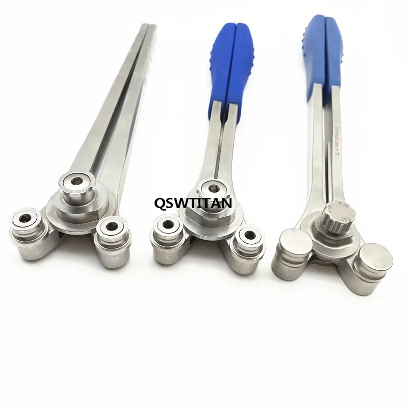 Orthopedic Bone Irons Bender Adjustable Universal Bender Plier Steel Plate Bender Veterinary Pet Surgical Instruments