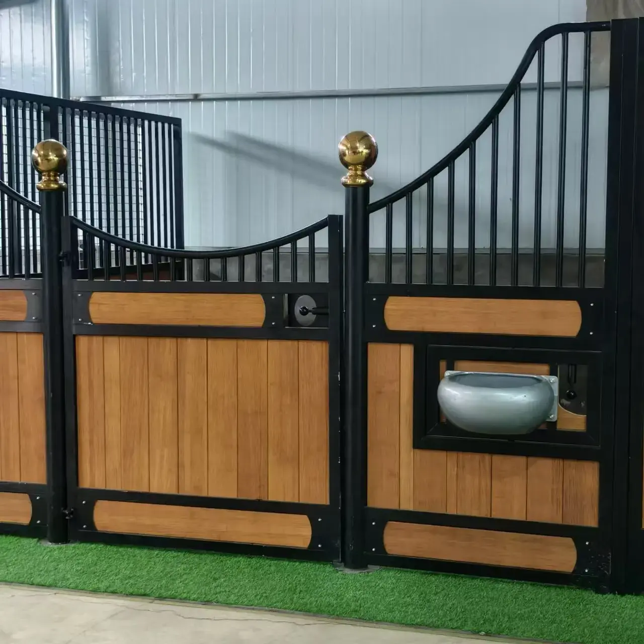 A variety of styles the smile type is the most classic the shape is beautiful and atmospheric horse stable