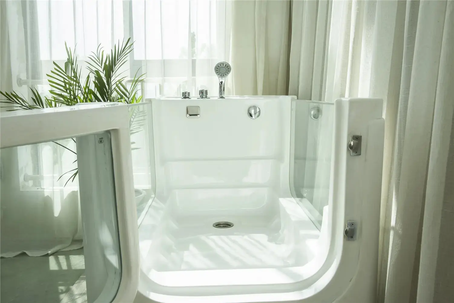 Wholesale Large Walk-In Spa Tub with Glass Door Whirlpool Bathtub and Massage Function for Pets and Dogs