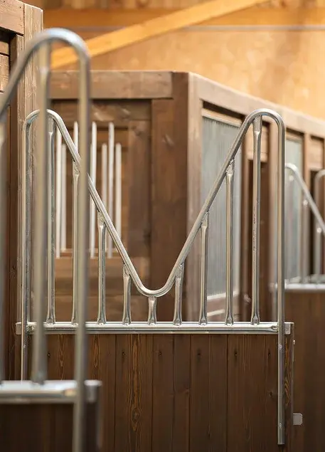 High Quality Insulated Horse Stables Private Horse Farms with Steel Frame New Used Condition Pallet-Packed for Horse Shows