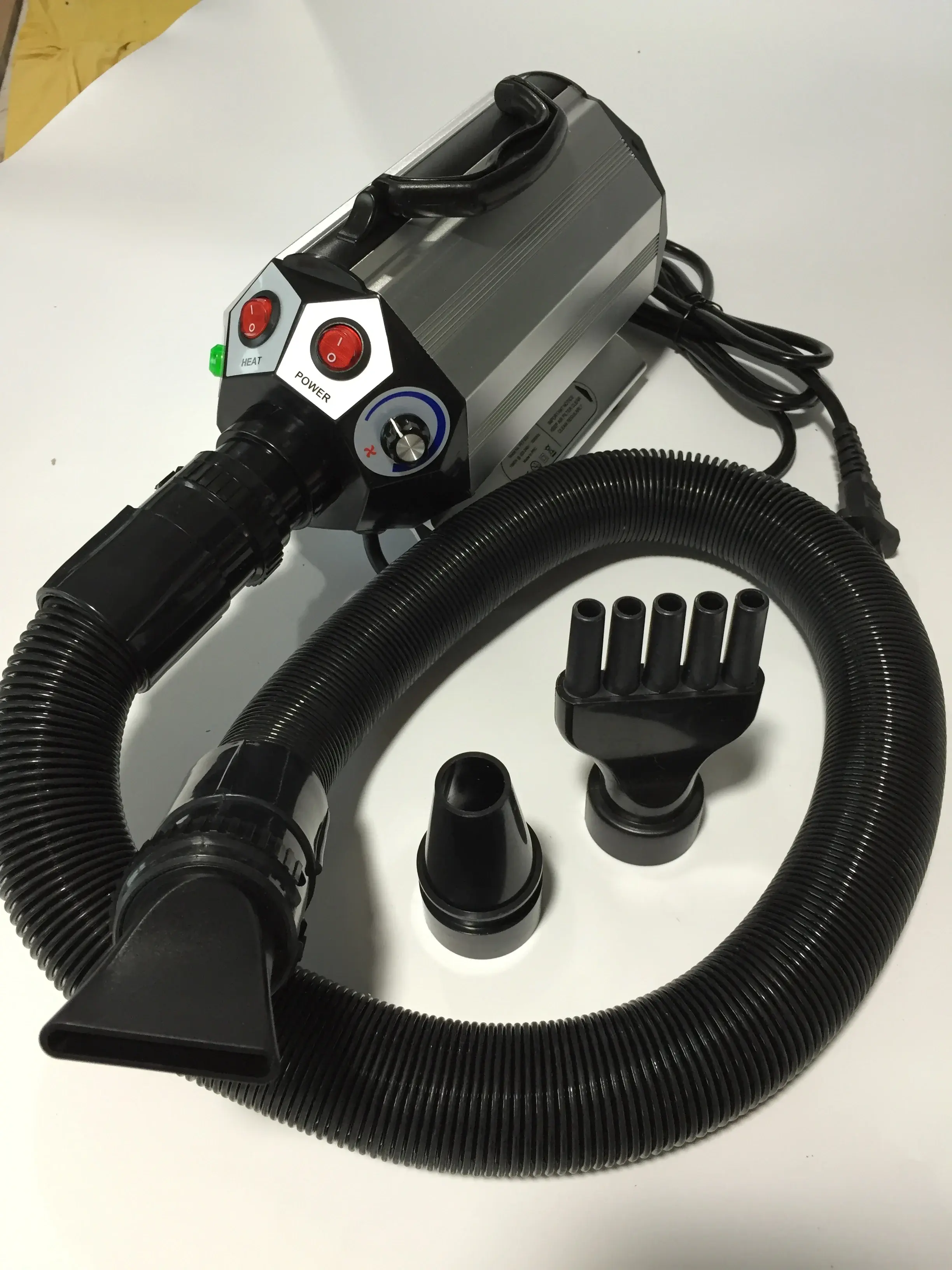 Hot Selling High Speed Warm Wind Dog Cat Pet Dryer 1600w High Power Pet Grooming Product Automatic Blower Machine Pet Hair Dryer