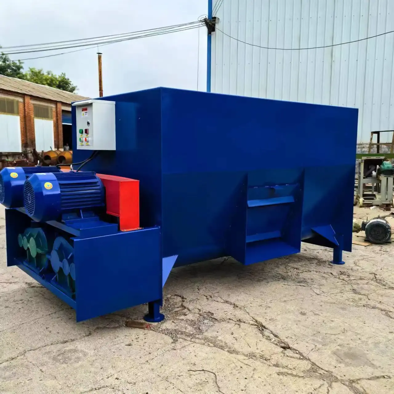 Farm TMR Feed Mixer Hay Cutter Cattle And Sheep Horizontal Dual Axis Dry And Wet Large Capacity Auger Straw Mixer Kneading Silk