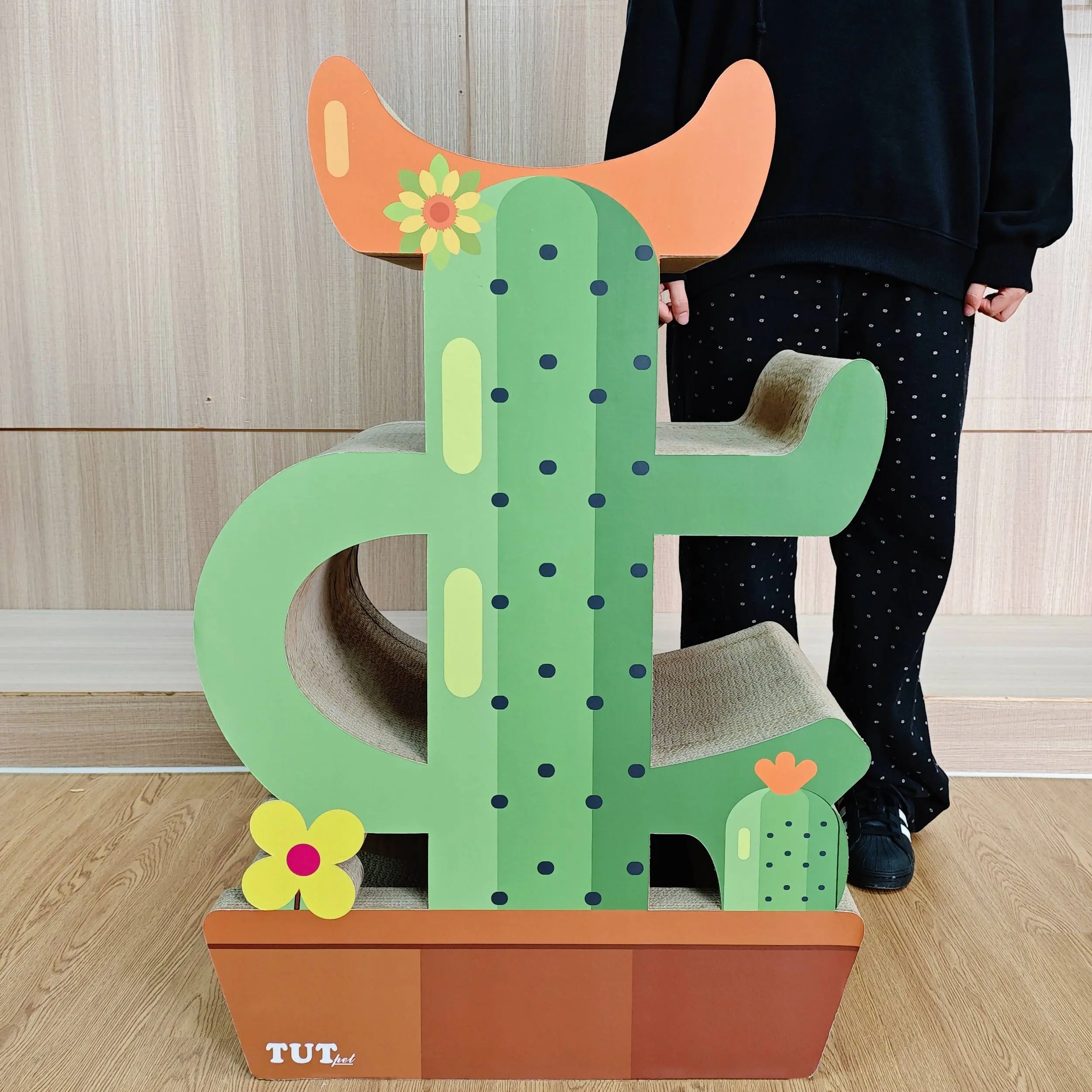 Factory Cat Climbing Frame Cactus Sisal Board Climbing and Grinding Claw Integrated Frame Pet Supplies