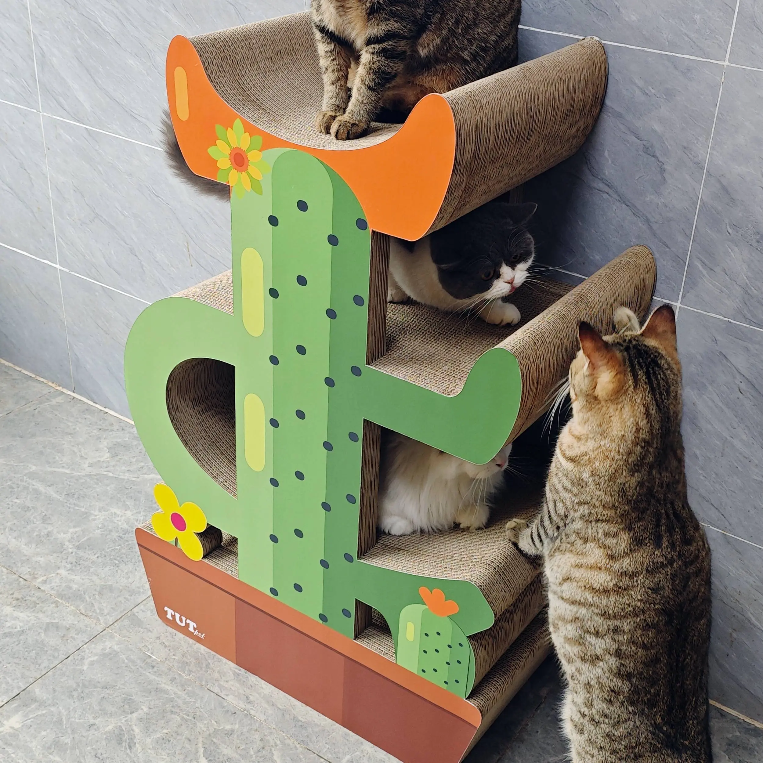 Factory Cat Climbing Frame Cactus Sisal Board Climbing and Grinding Claw Integrated Frame Pet Supplies