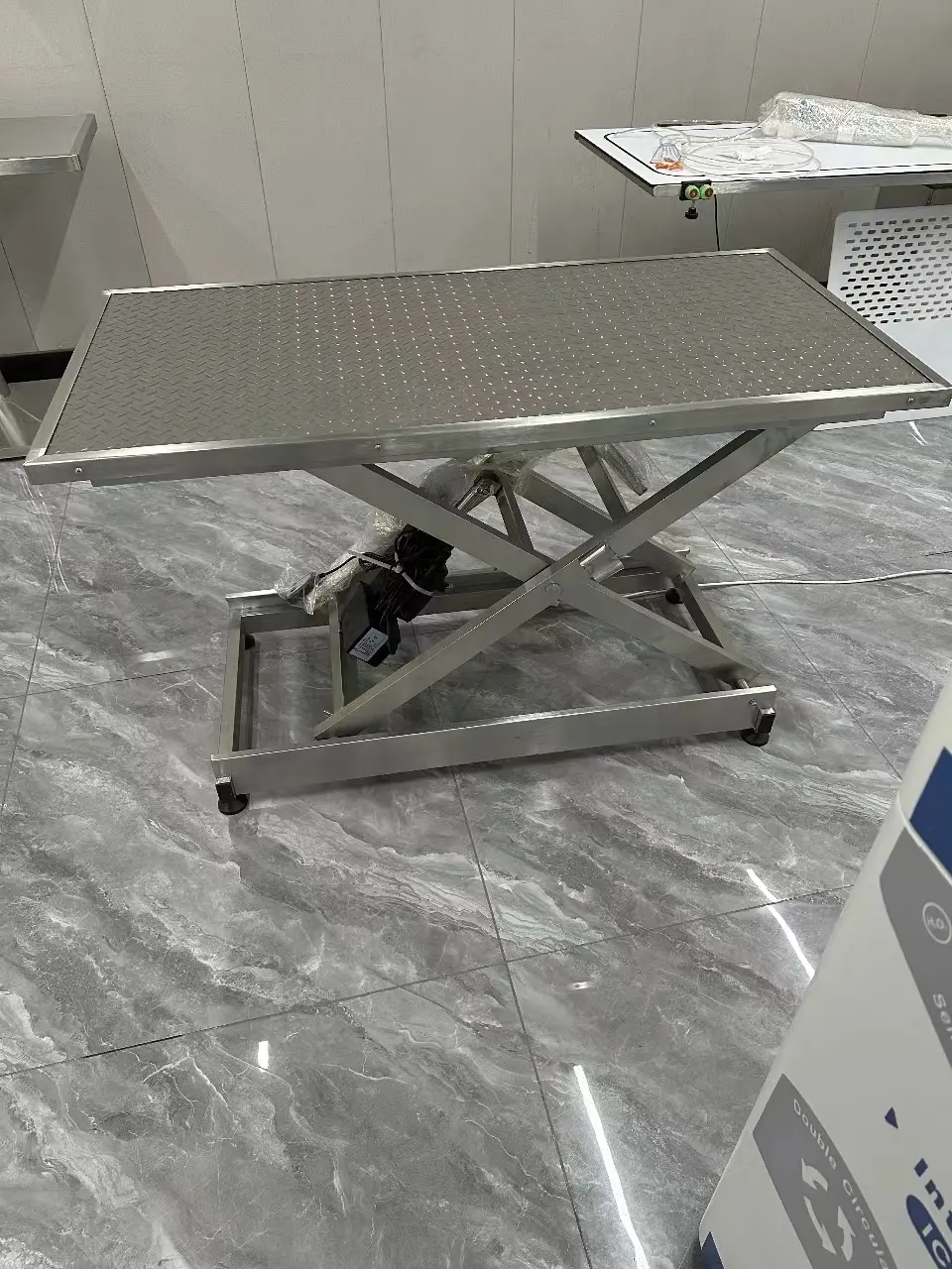 Veterinary Stainless Steel 304 Electric Lifting Pet Dog Grooming Table Height Adjustable Folding Grooming Table