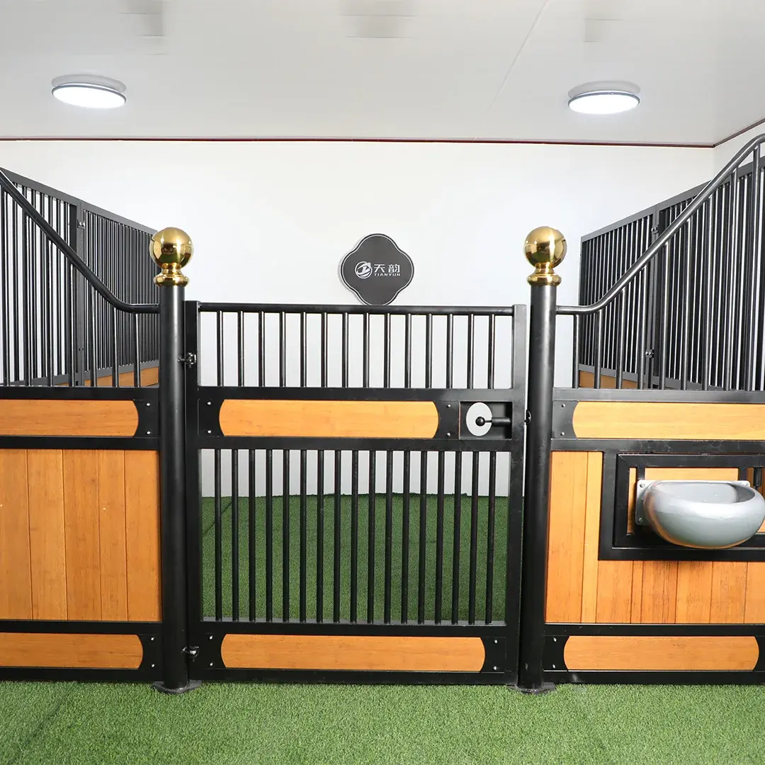High Quality Temporary Horse Stables in Various Shapes Good for Outdoors and Farms-New and Used Condition