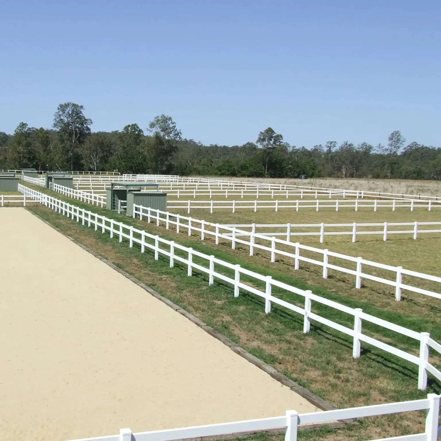 Customized size white pvc horse and ranch fence kit - 200ft 25 pane. fence pvc panel making machine, pvc flexible fence rail
