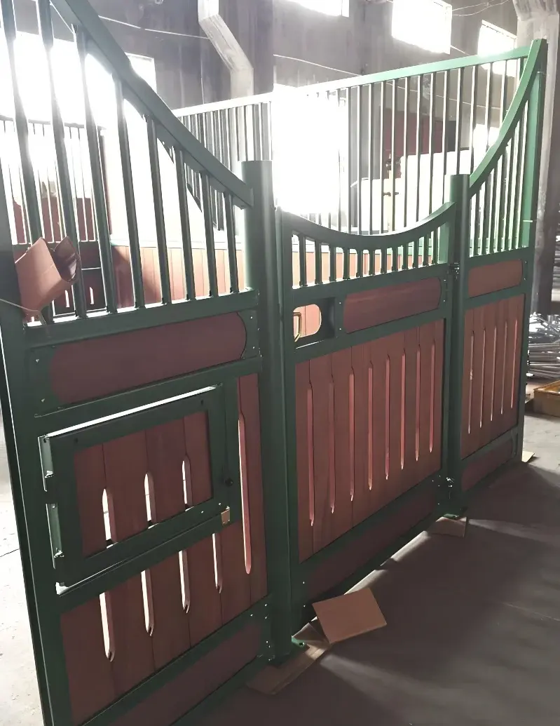 The stables produced in China's demanding factories have quality inspection reports hobby horse stable