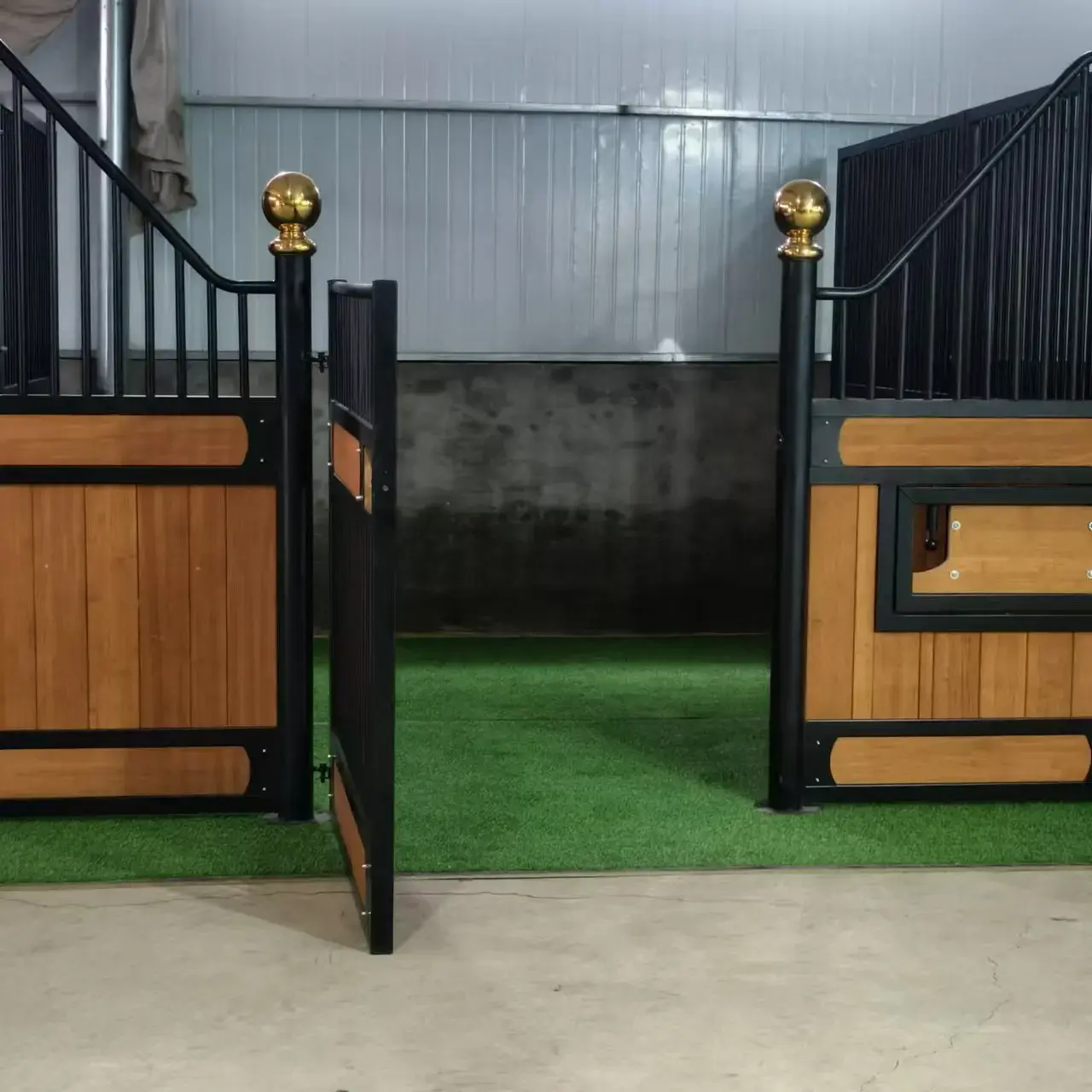 Luxury horse stables made in China Good quality and good sales Wide range of foreign markets  horse stable horse boxes