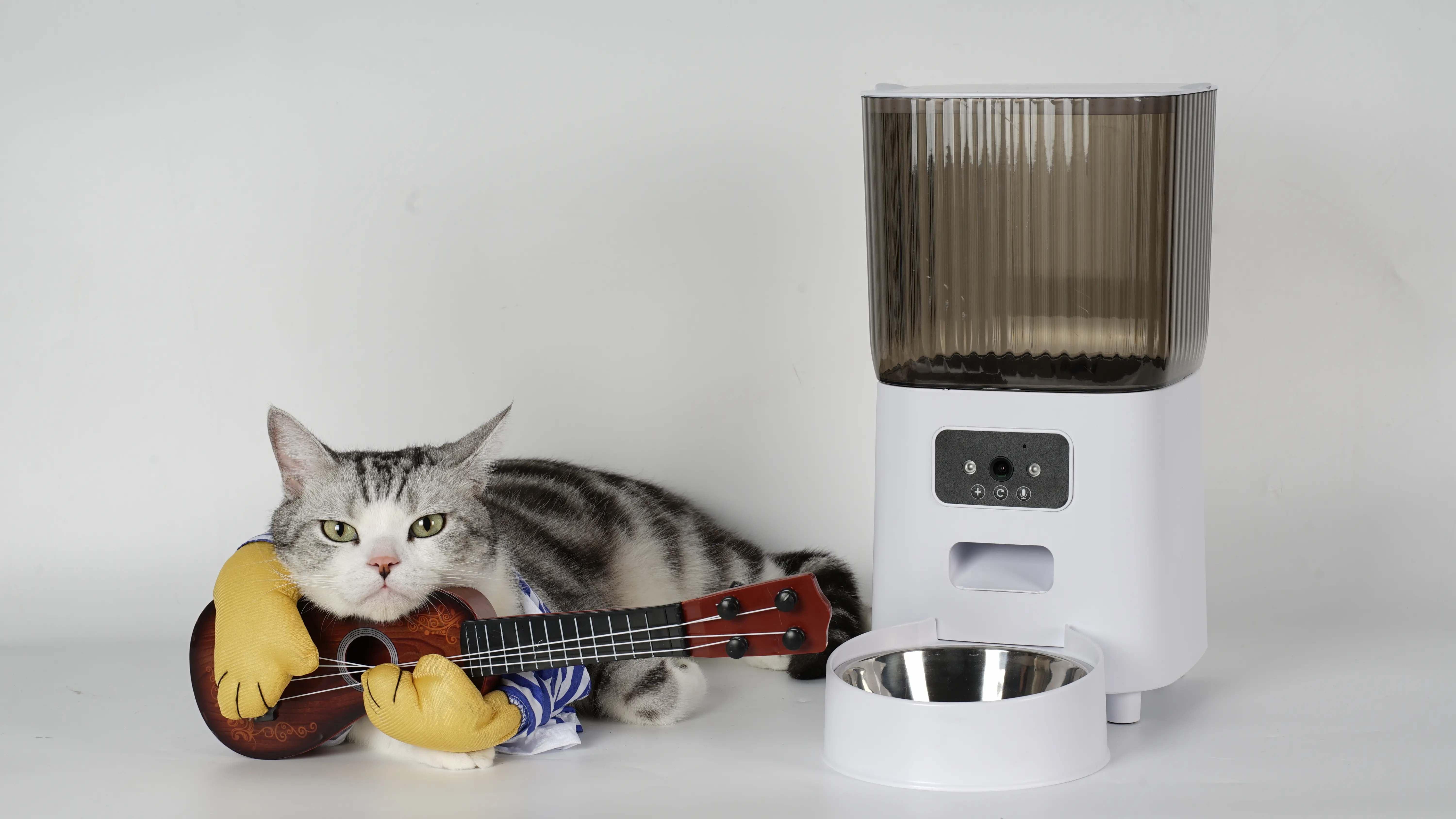 5L Large WiFi Control Cat Food Dispenser  Smart Automatic Pet Feeder With Camera Live Streaming Video Call Supported