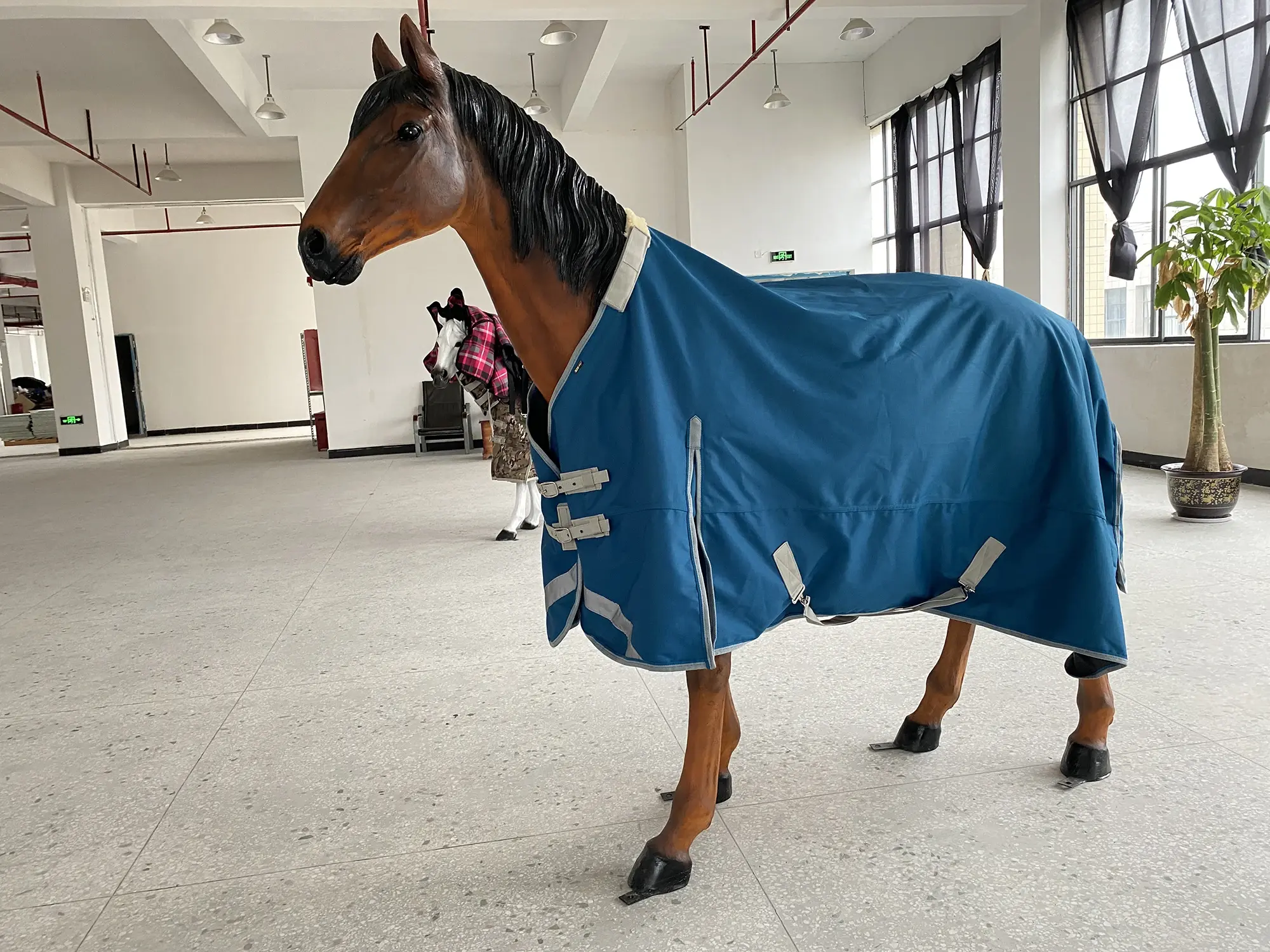 Newest RTS Ripstop 1200d Polyester Fabric Equine Clothing Winter Waterproof Horse Cotton Rug With Neck Cover