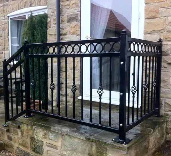 Outdoor security metal fence privacy fence panel steel garden fence