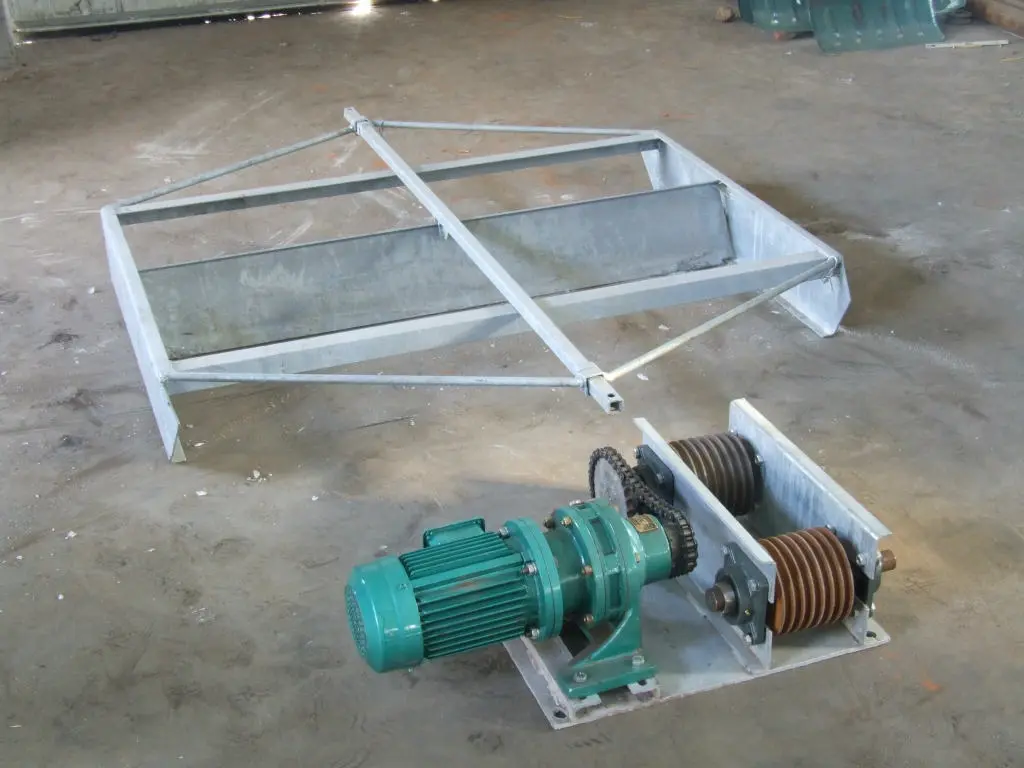 Hot Sale Automatic Chicken Farm Manure Scraper Chicken Manure Removal System for Poultry Farm for Animal Feed
