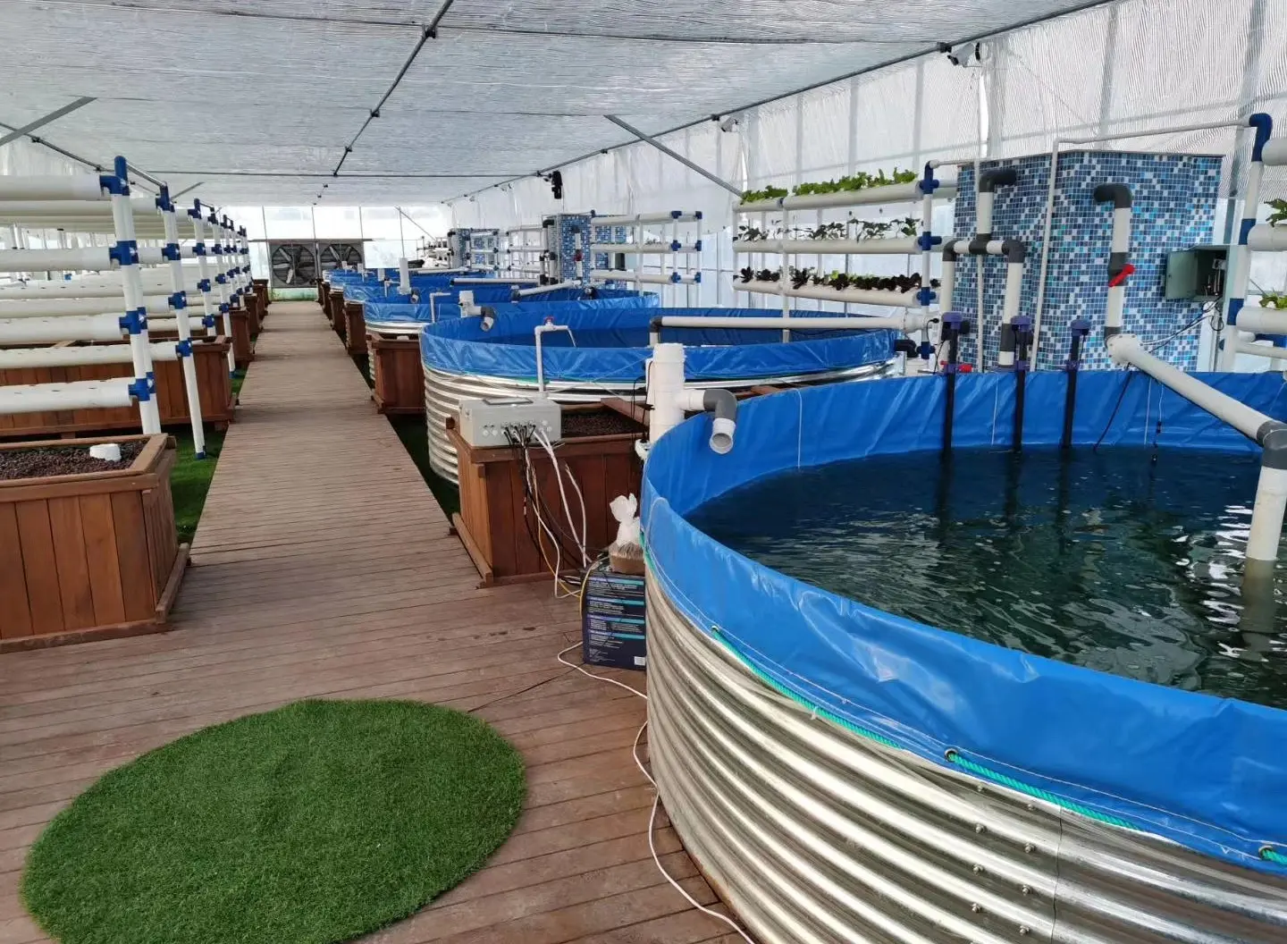 Customized size Large Capacity Galvanized Steel Fish Pond High Density Commercial Fish Farming Water Tank