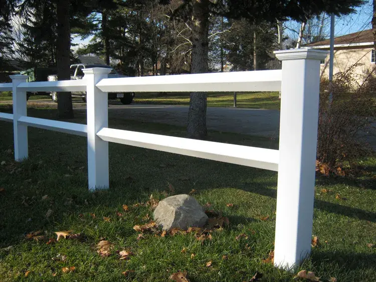 Customized product Sustainable China Supplier Hot Sale Cheap Beautiful Horse Farm Ranch Pvc Fence