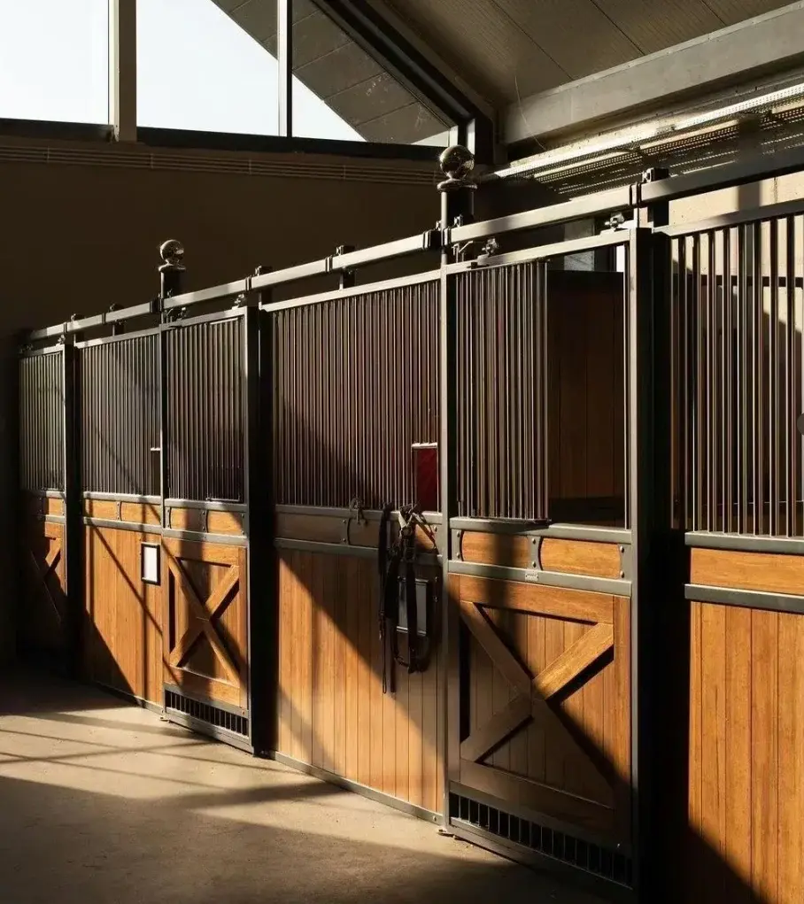 Great house for penned horses High standard high quality horse fencing 12ft 13ft custom sizes available horse fence metal