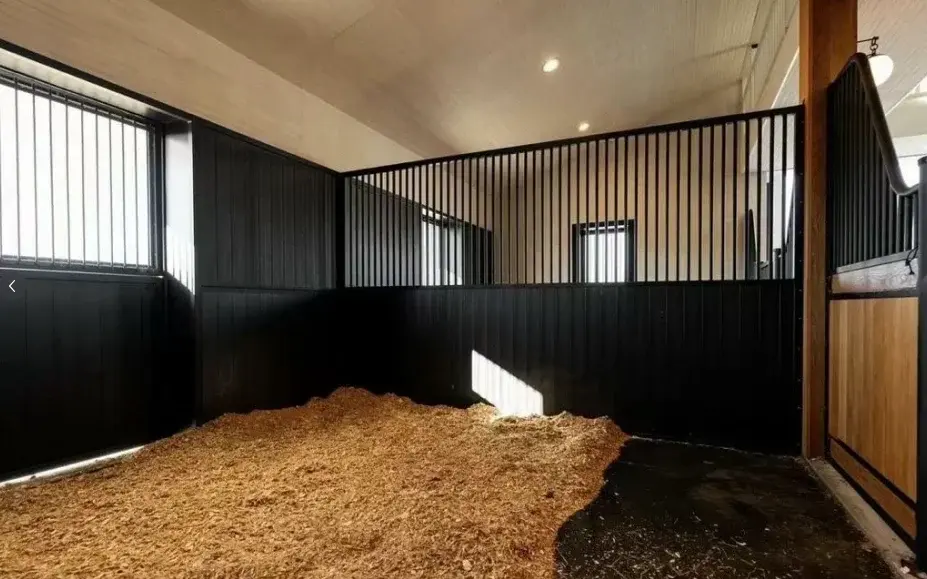 Great house for penned horses High standard high quality horse fencing 12ft 13ft custom sizes available horse fence metal