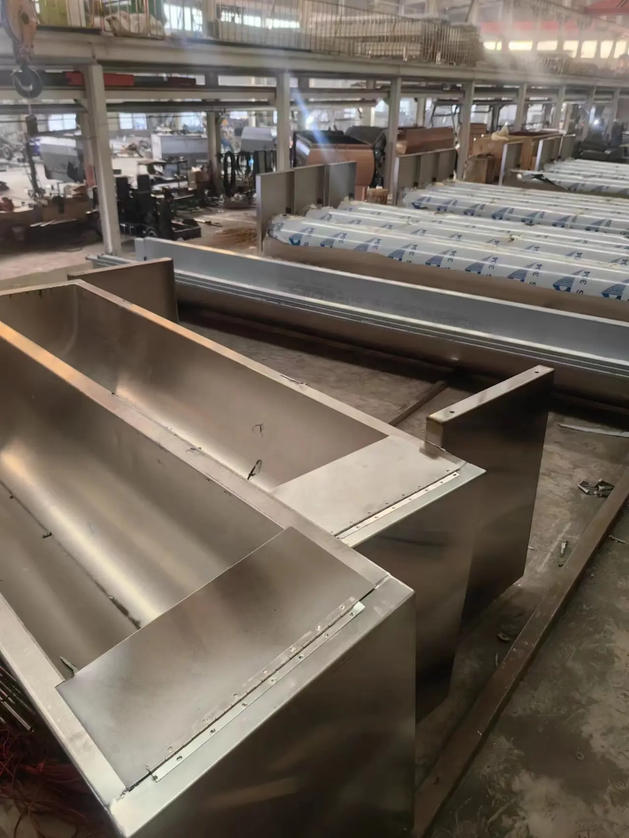 Best-selling products breeding special stainless steel cattle and sheep water trough  nipple drinker