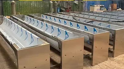 Best-selling products breeding special stainless steel cattle and sheep water trough  nipple drinker