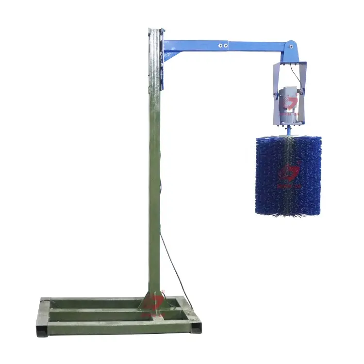 High Quality Farm Use Equipment Automatic Cow Brushes Cattle Body Cleaning Brushes