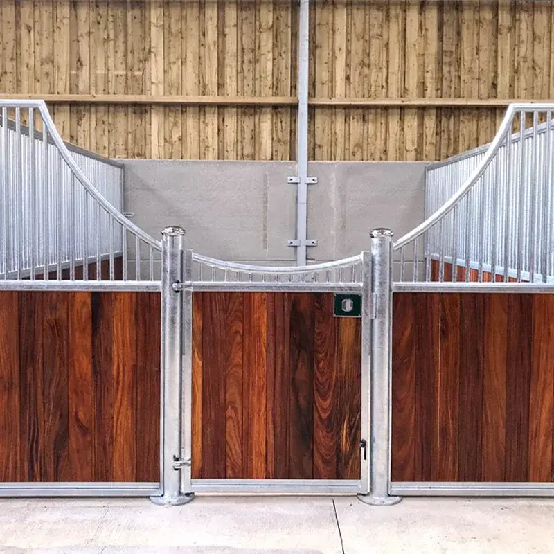 2.2 m Height Resistant Bamboo Corner Post Black Power Bamboo Weld Horse Stable Horse Stall Box