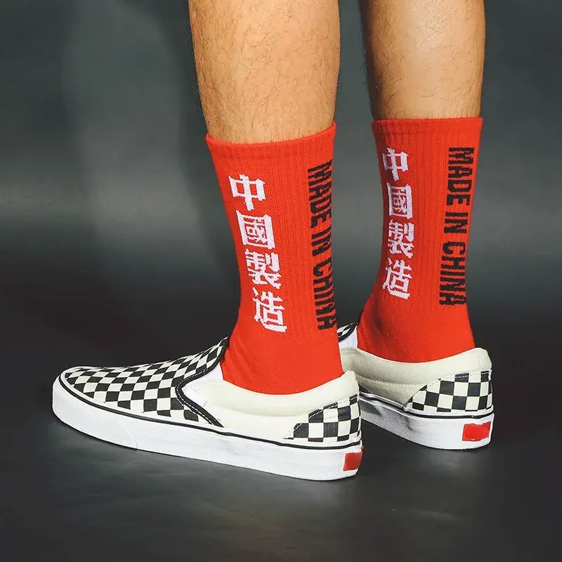 Printing Letter Black White Red Men Business Cotton Socks Male Funny Fashion Harajuku Hip Hop Street Skate Socks Autumn Winter