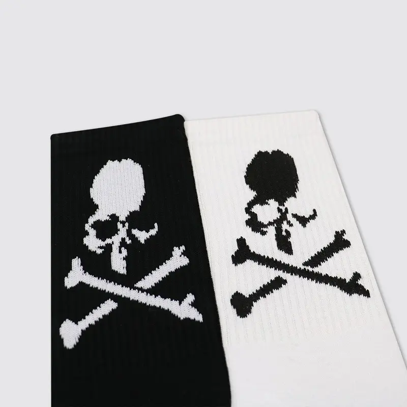 Hip Hop Skateboard Original Design Black White Skull Socks Personality Street Hip Hop Sports Middle Tube Cotton Women's Socks