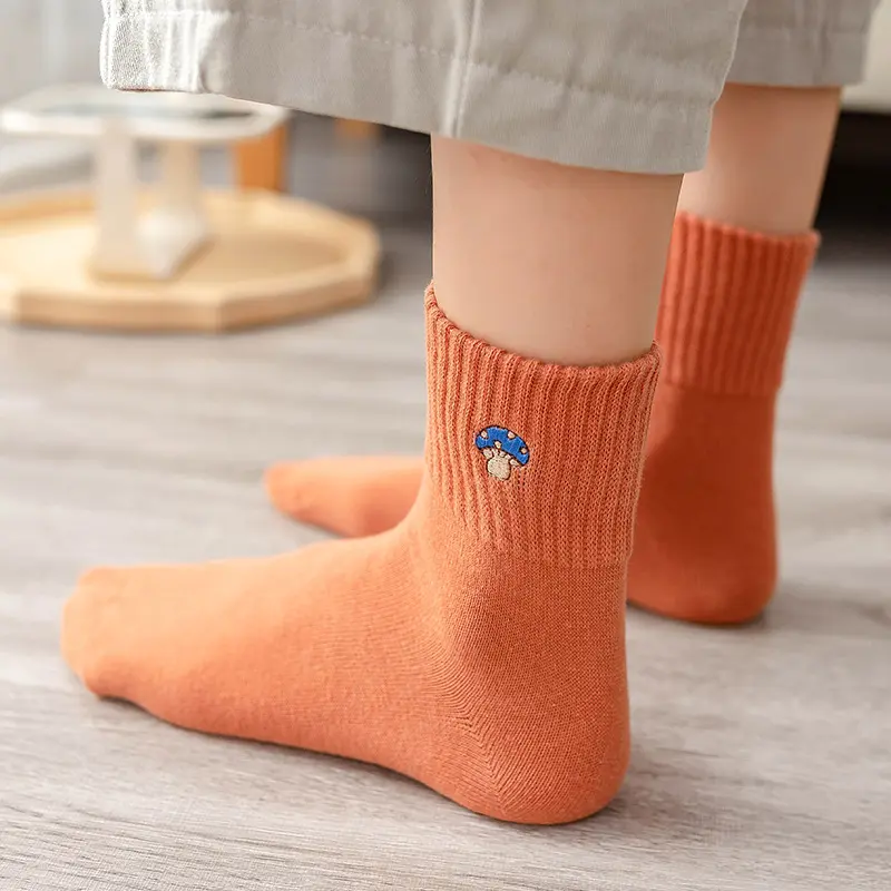Women's Harajuku Solid Color Socks Lovely Girl Vegetable Embroidery Mushroom Cotton Socks Kawaii Funny Casual Socks