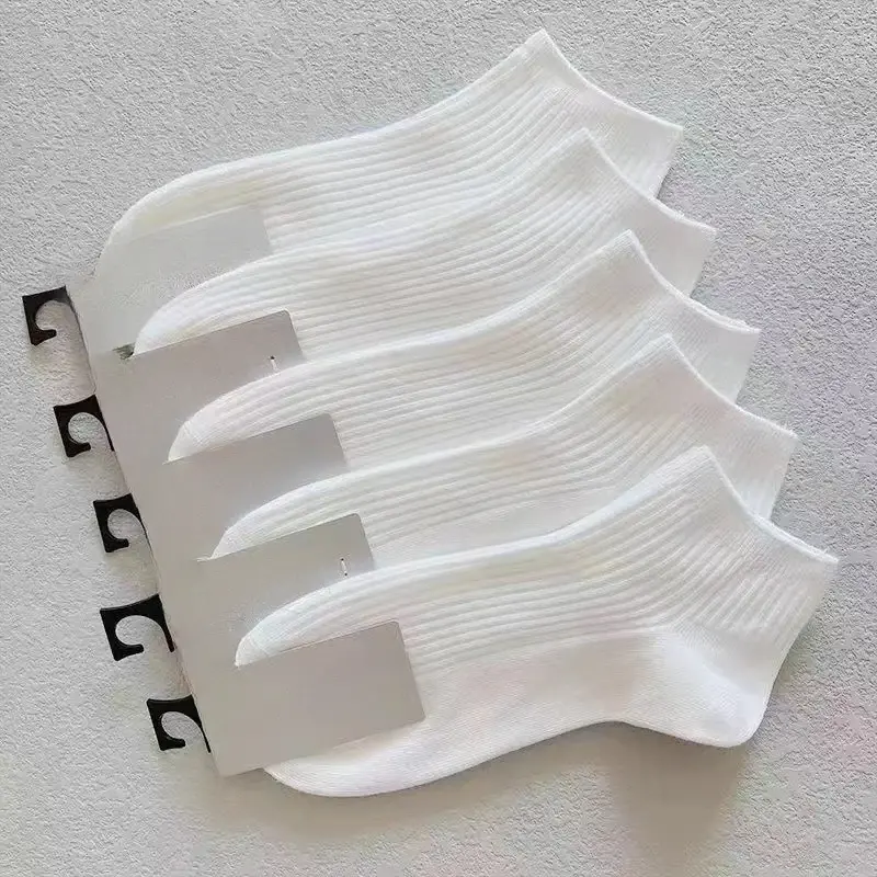 324