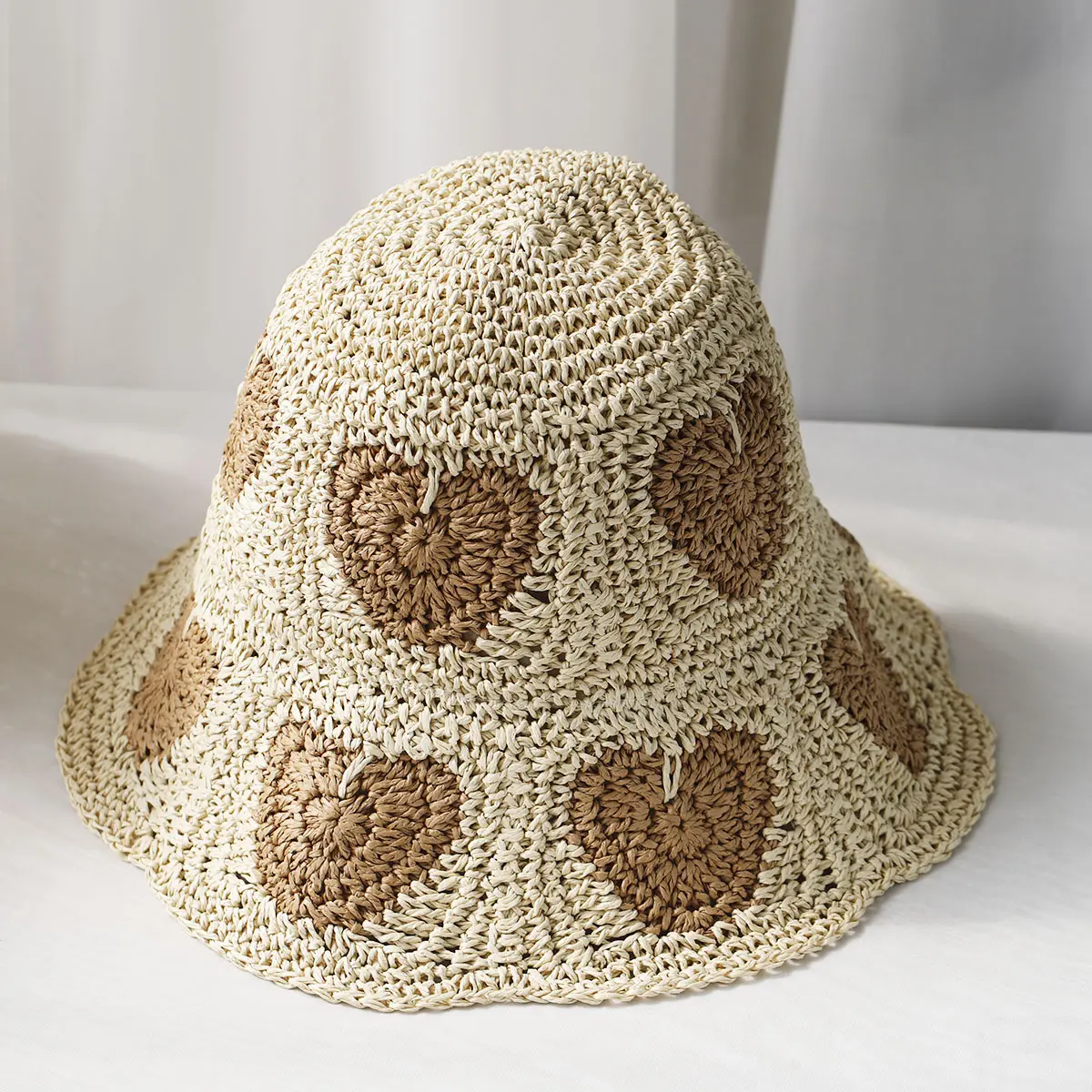 2024 Womens luxury Straw Hats crochet hat bucket hat UV Protection Sun Visor beach hat Women Visors love Women Summer hat Cap