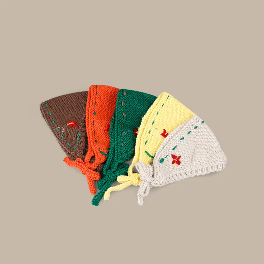 2023 Hooked flower Girls' headscarf Warm Knitting Earmuffs winter earmuffs woman winter ear protector Retro triangular binder