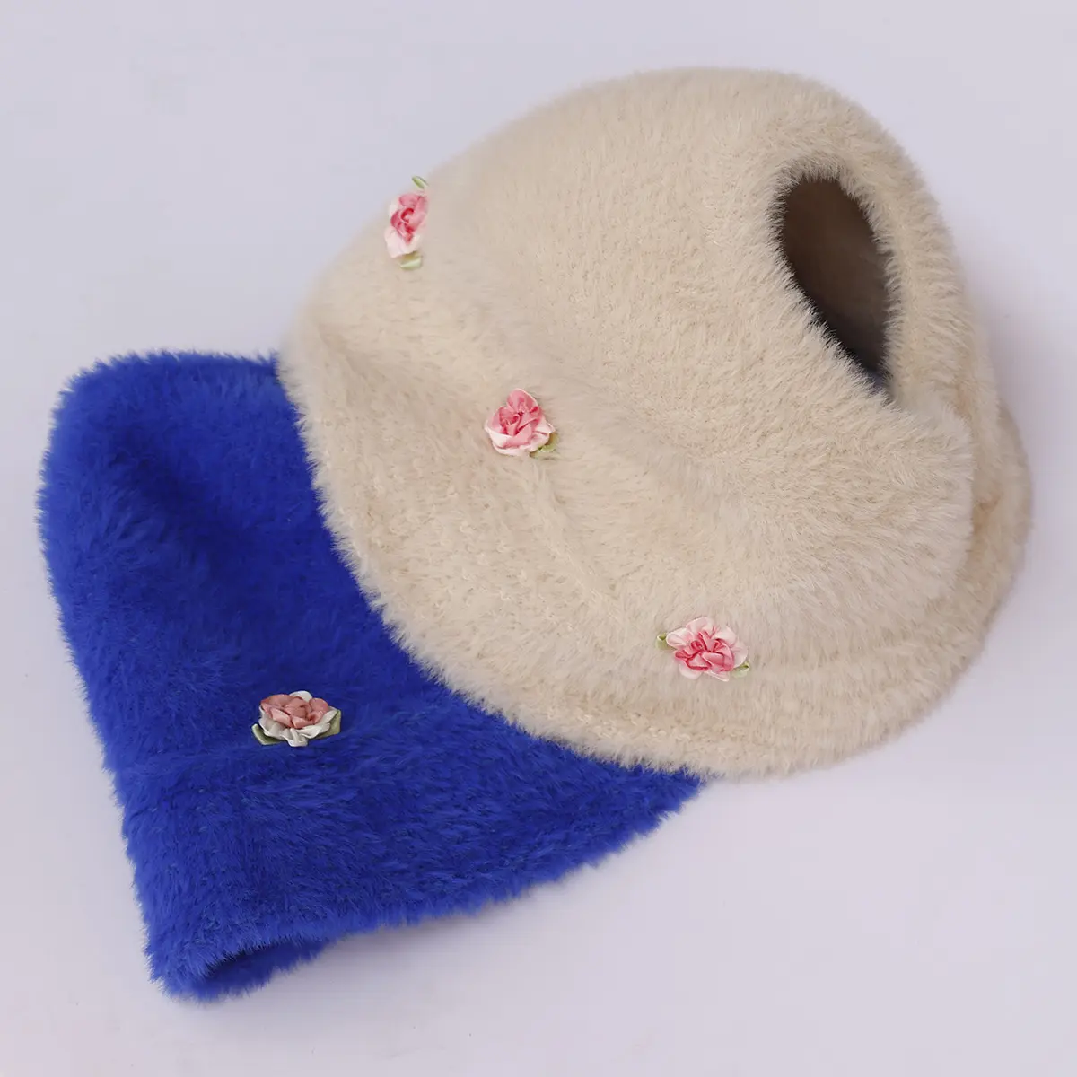2024 Winter crochet hat warm Vintage women's hat Woolen Hat Women's Personalized handmade hat Hat Knitted Fisherman Bucket Hats